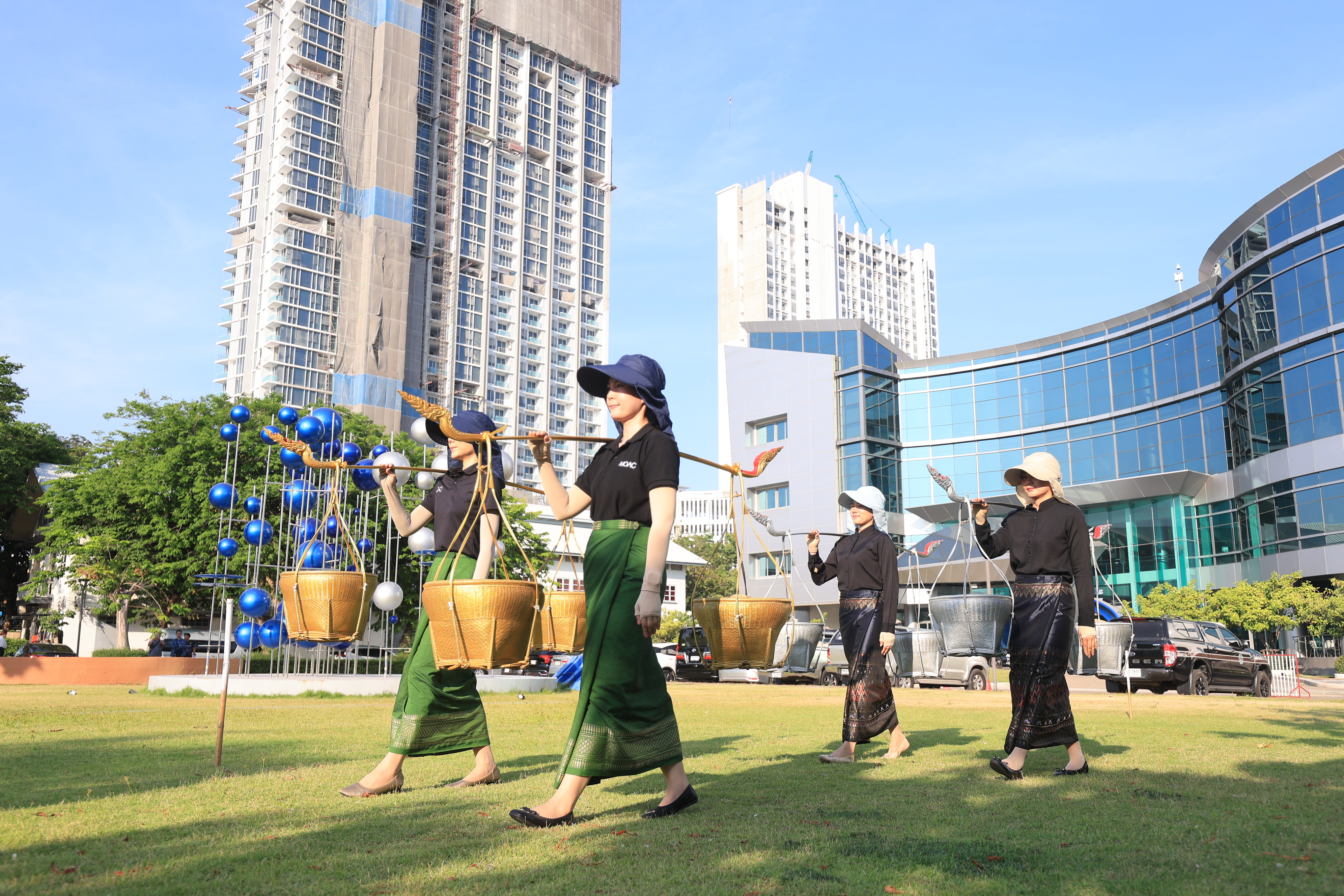 title - ส.ป.ก. ร่วมฝึกซ้อมริ้วขบวนอิสริยยศ ในพระราชพิธีพืชมงคลจรดพระนังคัลแรกนาขวัญ ประจำปี 2569 (ซ้อมกรณีพิเศษ ครั้งที่ 1)